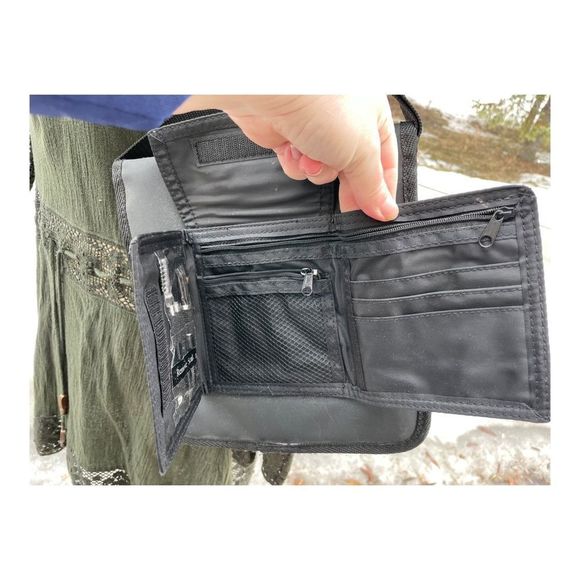 Le Chateau Black Utility Cross Body Satchel Bag PVC - Picture 12 of 12